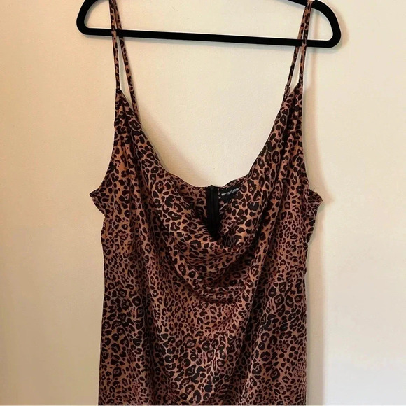 Pretty Little Thing Satin Cowl Leopard Print Midi Dress - Picture 4 of 10
